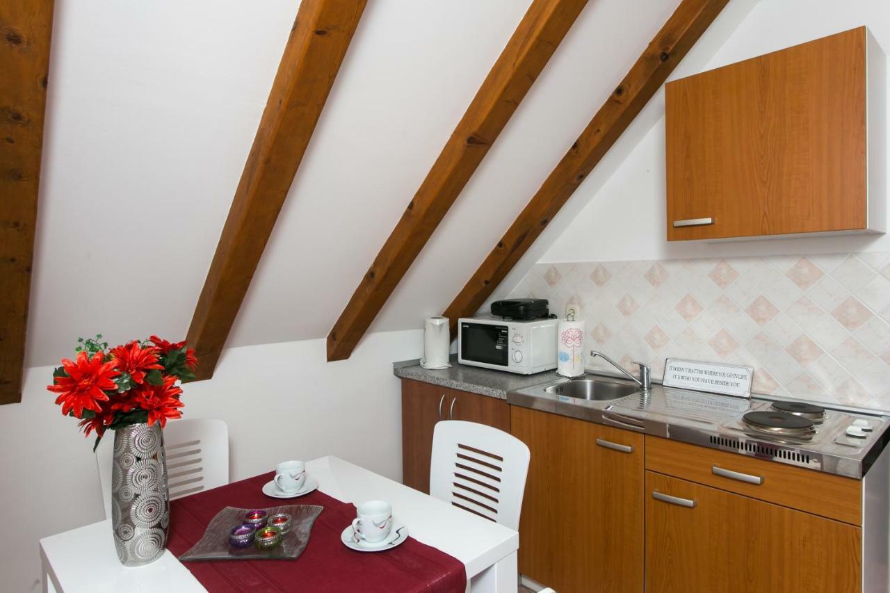 Iva Apartments Cavtat Esterno foto
